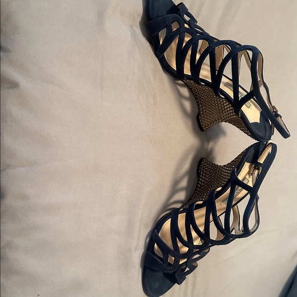 Prada- Really Great condition Navy Prada wedges - Picture 8 of 10